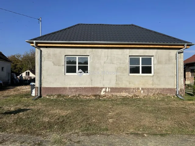 Eladó ház Pölöske 99 nm