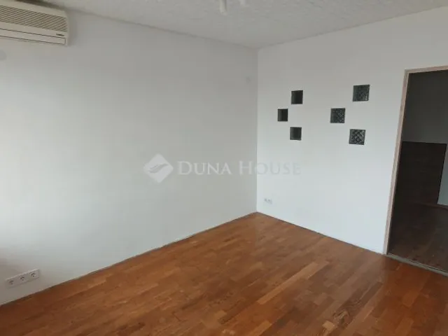 Eladó lakás Zalaegerszeg, Stadion utca 55 nm