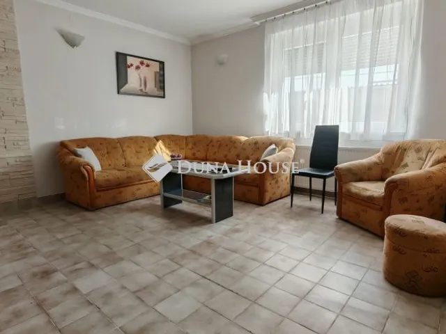 Eladó ház Zalaegerszeg, Csilla utca 140 nm