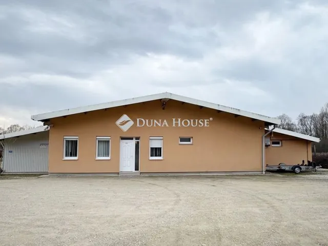 Kiadó kereskedelmi és ipari ingatlan Nagykanizsa 1440 nm