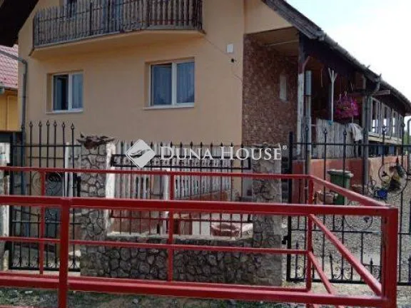 Eladó ház Kékcse 258 nm