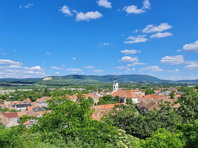 Eladó telek Dorog 1105 nm