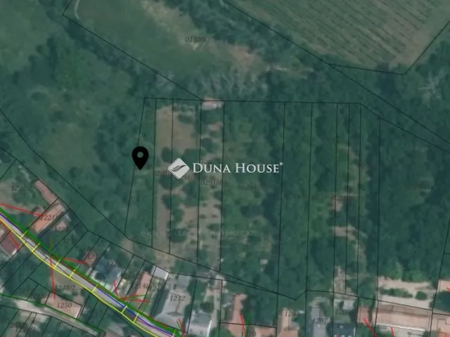 Eladó telek Kesztölc 619 nm