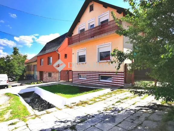 Eladó ház Leányvár 130 nm