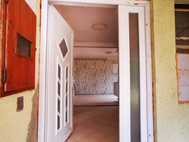 Eladó ház Sárisáp 130 nm