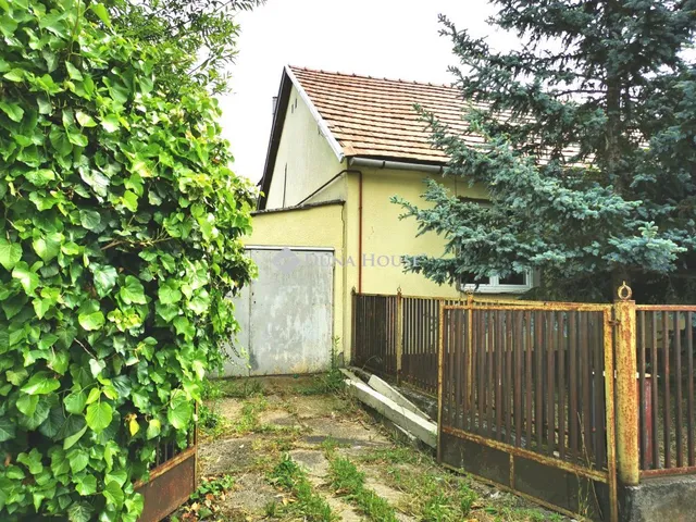 Eladó ház Sárisáp 130 nm