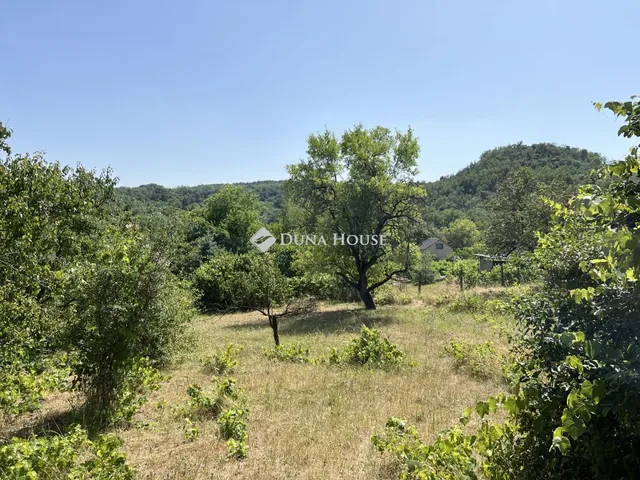 Eladó telek Dorog 1293 nm