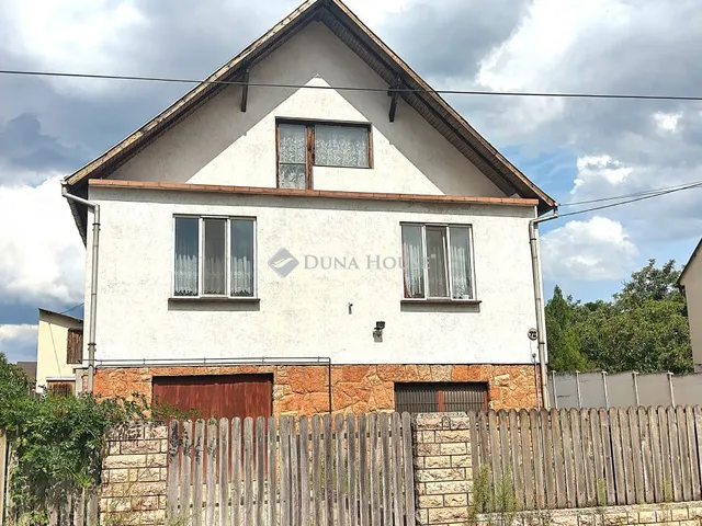 Eladó ház Esztergom 220 nm