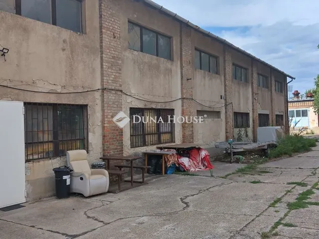 Eladó kereskedelmi és ipari ingatlan Dorog 1130 nm