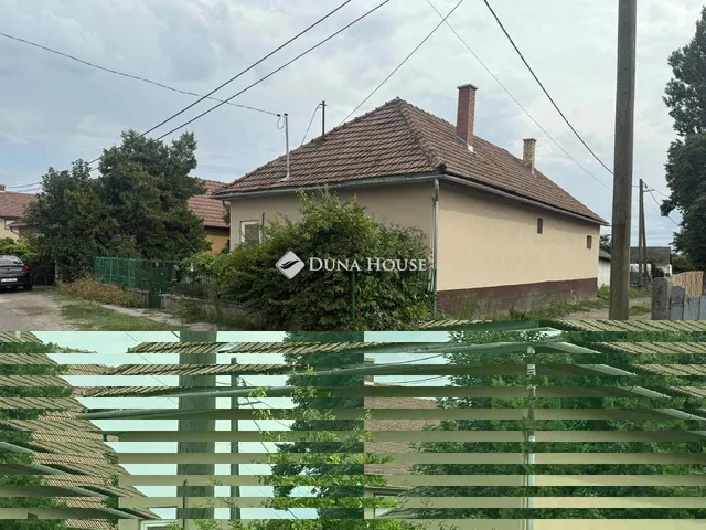 Eladó ház Szentlőrinckáta, Turai utca 75 nm