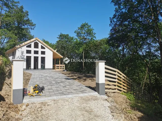 Eladó ház Esztergom 69 nm
