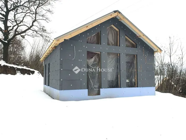 Eladó üdülő és hétvégi ház Esztergom, Dunaköz utca 34 nm