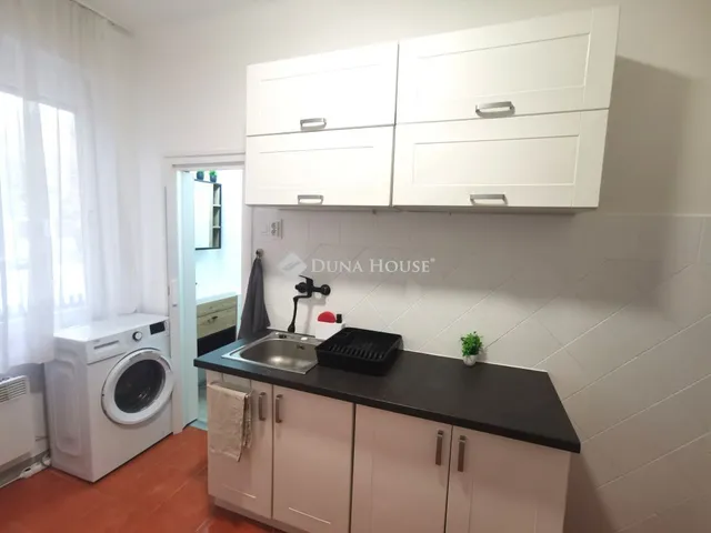 Eladó lakás Lábatlan, Cementgyári lakótelep 34 nm