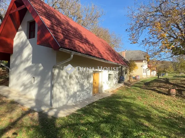 Eladó üdülő és hétvégi ház Piliscsév 68 nm