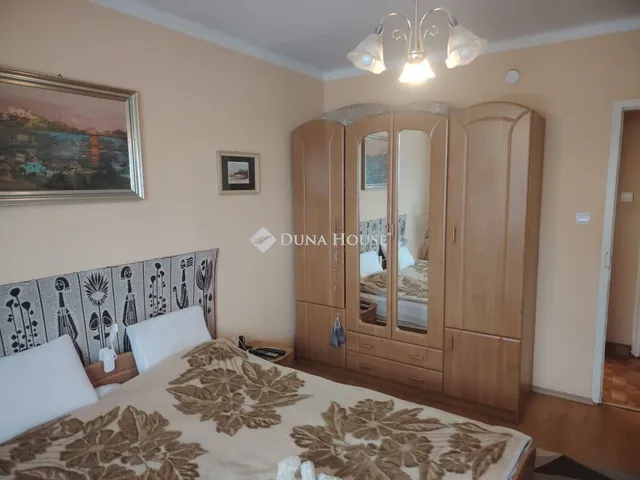 Eladó ház Oroszlány 100 nm