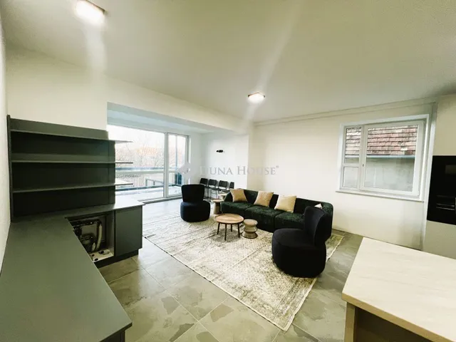 Eladó lakás Dorog, István király utca 85 nm