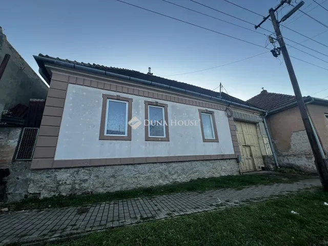 Eladó ház Dorog 120 nm