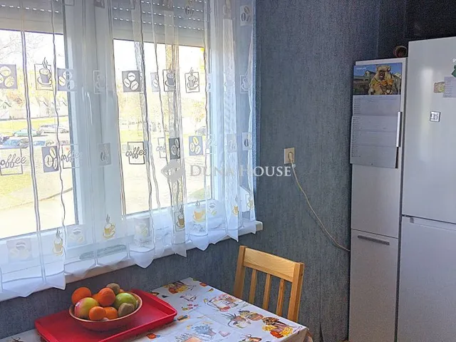 Eladó lakás Dorog, Schmidt Sándor lakótelep 59 nm