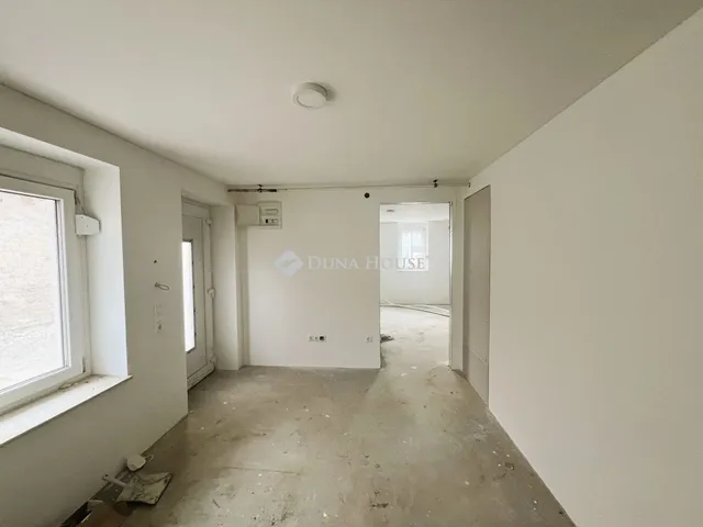 Eladó ház Piliscsév, Iskola utca 80 nm