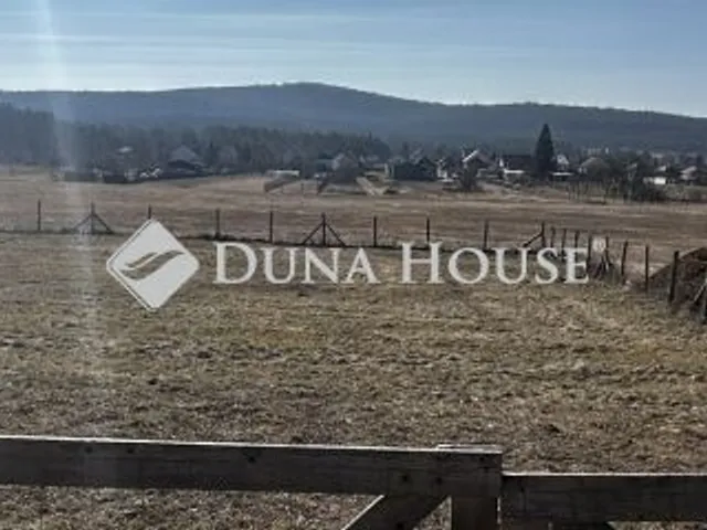 Eladó telek Piliscsév, Ady Endre utca 672 nm