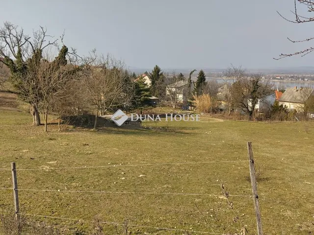 Eladó telek Lábatlan, Kanberek 4591 nm