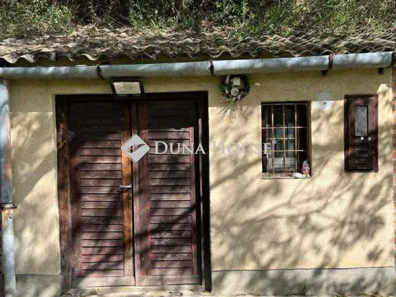 Eladó üdülő és hétvégi ház Kesztölc 21 nm