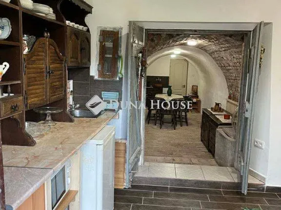 Eladó üdülő és hétvégi ház Kesztölc, Klastrom utca 21 nm