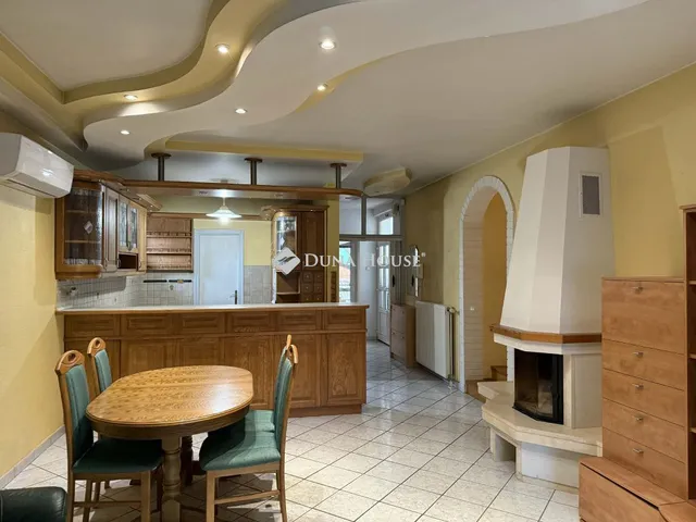 Eladó ház Tokod 220 nm