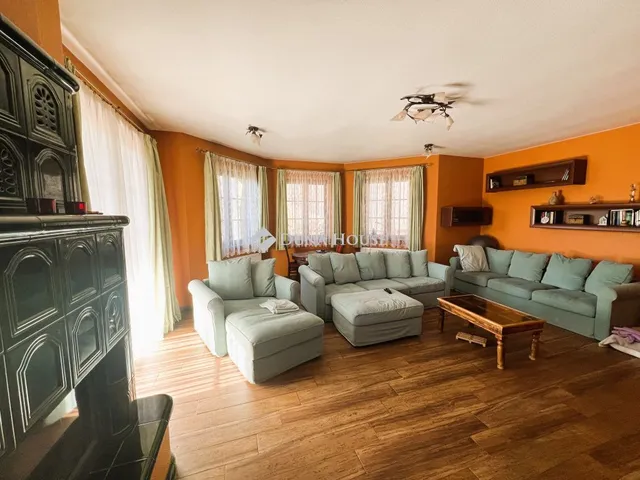 Eladó ház Pilisvörösvár, Csendbiztos utca 192 nm