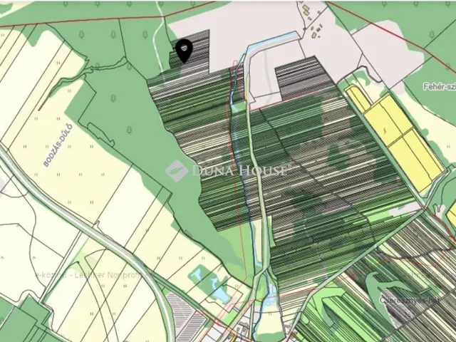 Eladó telek Kesztölc, Nincs utca 1939 nm