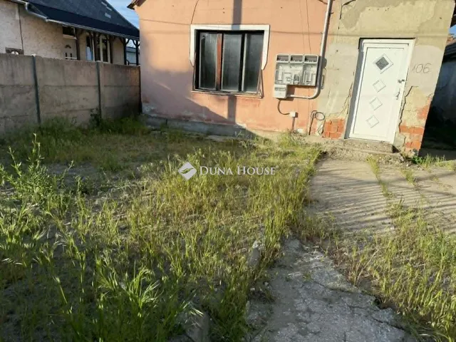 Eladó ház Esztergom, Eperjesi utca 75 nm