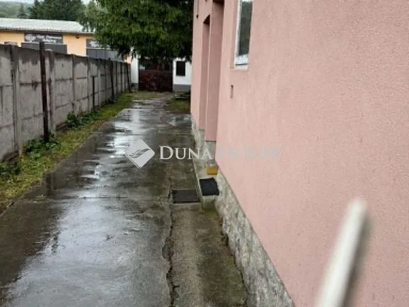 Eladó ház Esztergom, Dobogókői út 89 nm