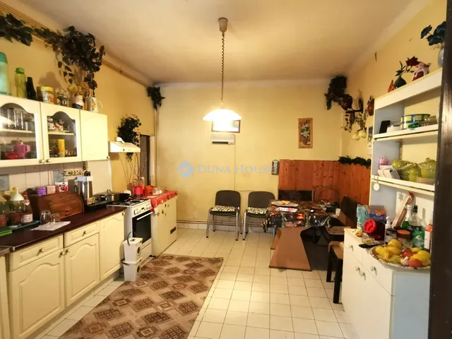 Eladó ház Sárisáp 90 nm