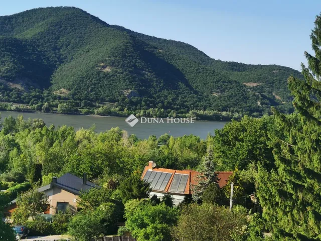 Eladó ház Visegrád, Berkenye utca 197 nm