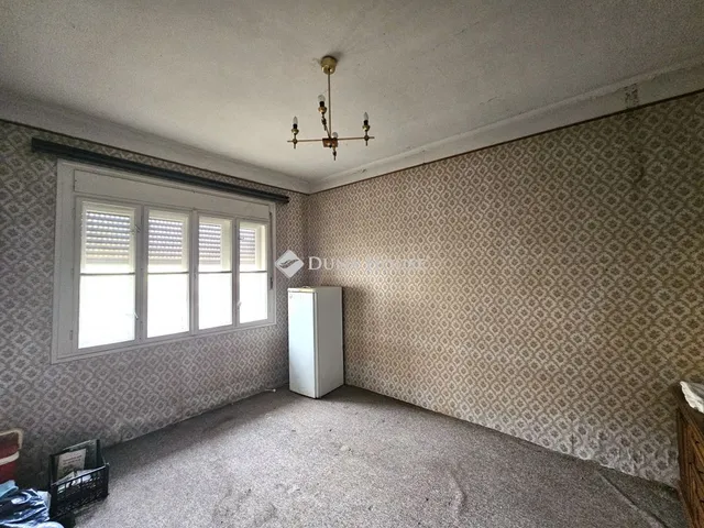 Eladó ház Nyergesújfalu, Bottyán János utca 178 nm