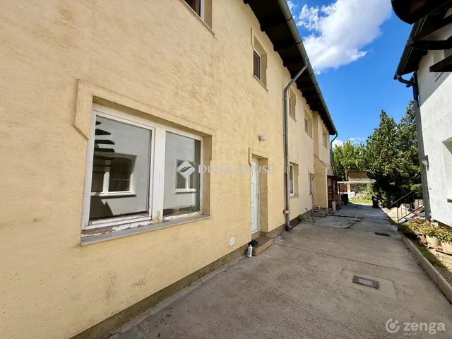 Eladó ház Esztergom 220 nm