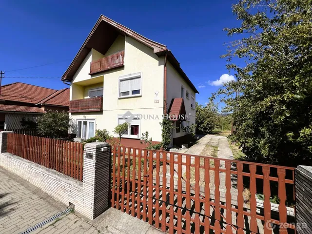 Eladó ház Piliscsév 164 nm