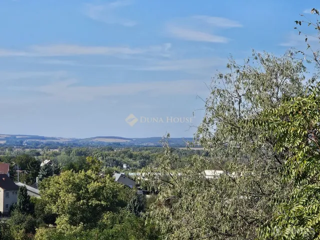 Eladó ház Lábatlan, Öreghegyi út 15 nm