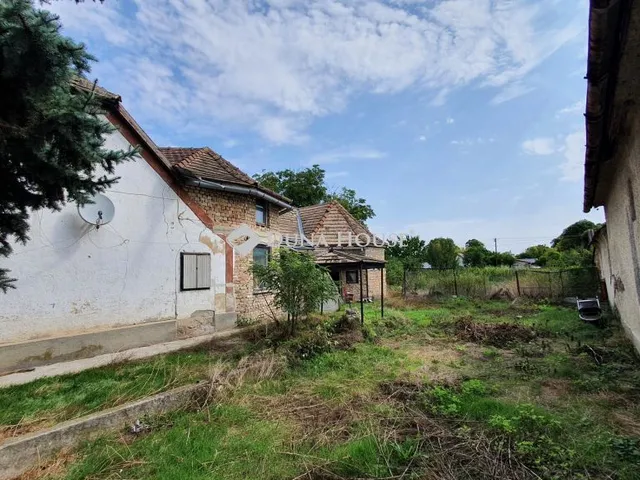 Eladó ház Nádasdladány 170 nm
