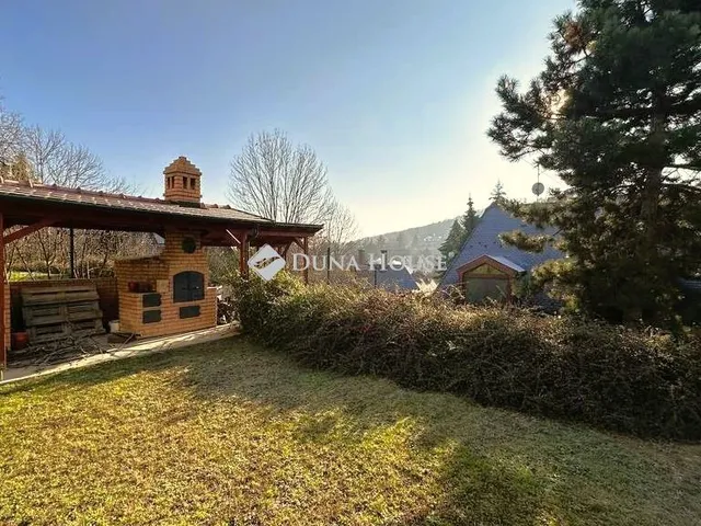 Eladó ház Budapest II. kerület, Kertváros utca 286 nm