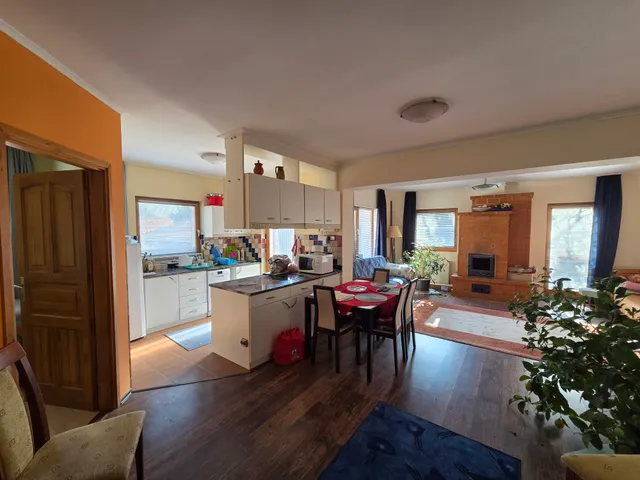 Eladó ház Leányfalu 210 nm
