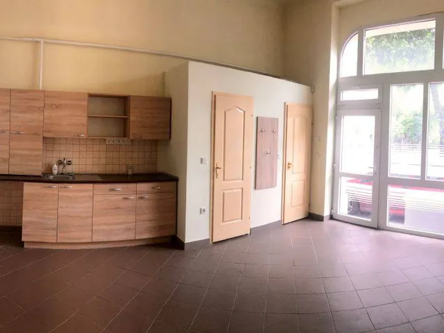 Kiadó kereskedelmi és ipari ingatlan Budapest XIV. kerület 26 nm
