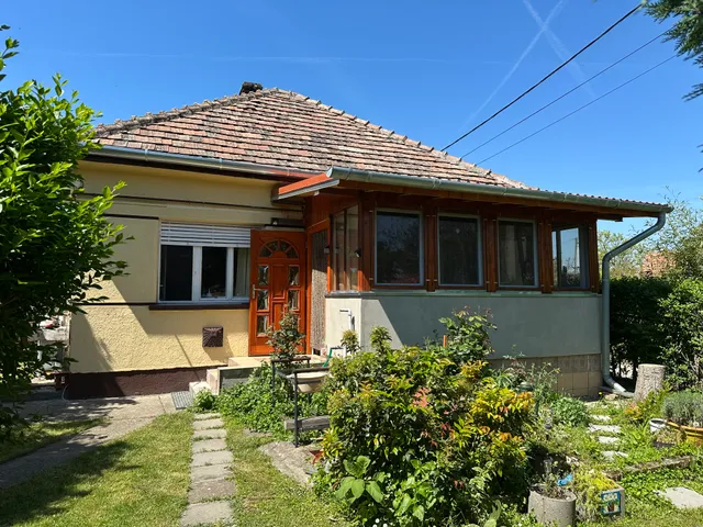 Eladó ház Makád 60 nm