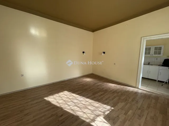 Eladó lakás Budapest IV. kerület, Attila utca 31 nm
