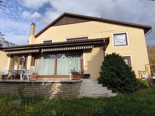 Eladó ház Budapest XX. kerület 220 nm