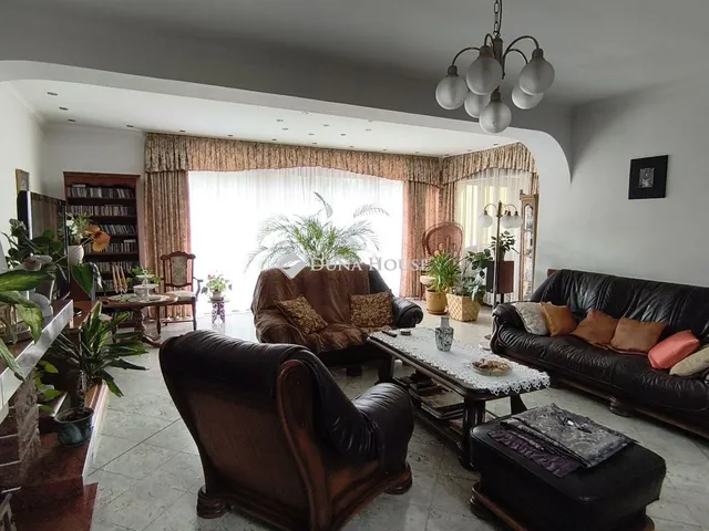 Eladó ház Budapest XX. kerület 220 nm