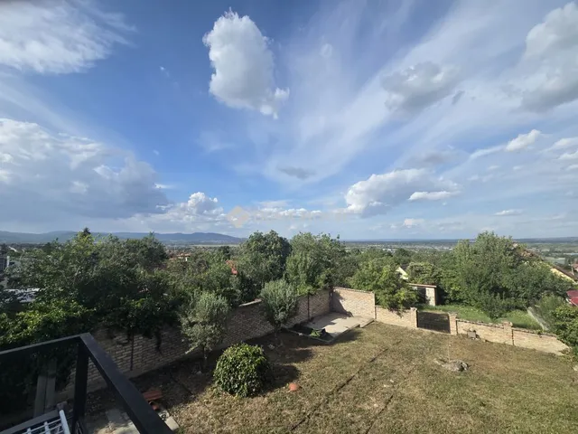Eladó ház Budakalász, Gyümölcs utca 50 nm