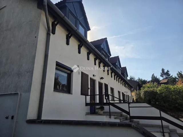 Eladó lakás Solymár 134 nm