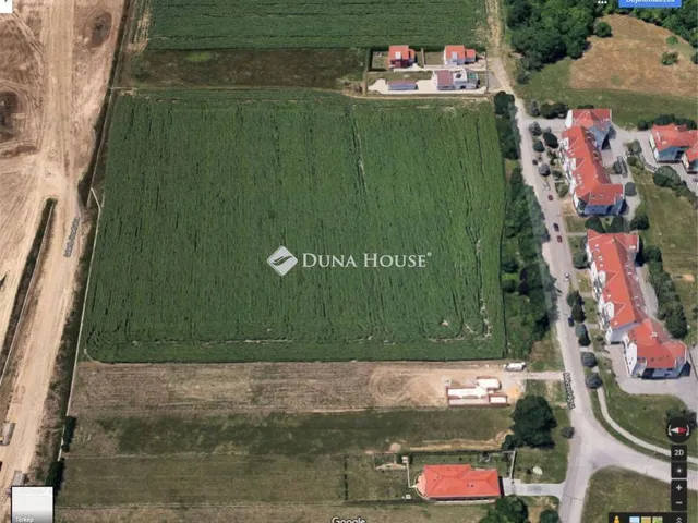 Eladó telek Pécs, Mécsvirág utca 3339 nm