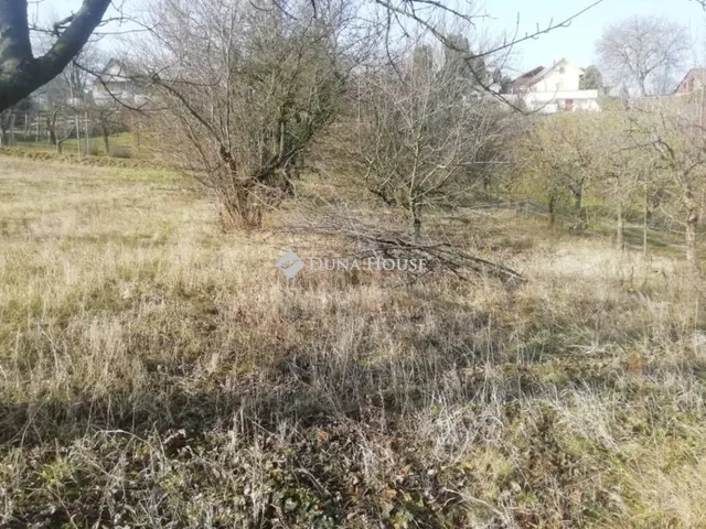 Eladó telek Keszü, Árpád fejedelem út 1240 nm